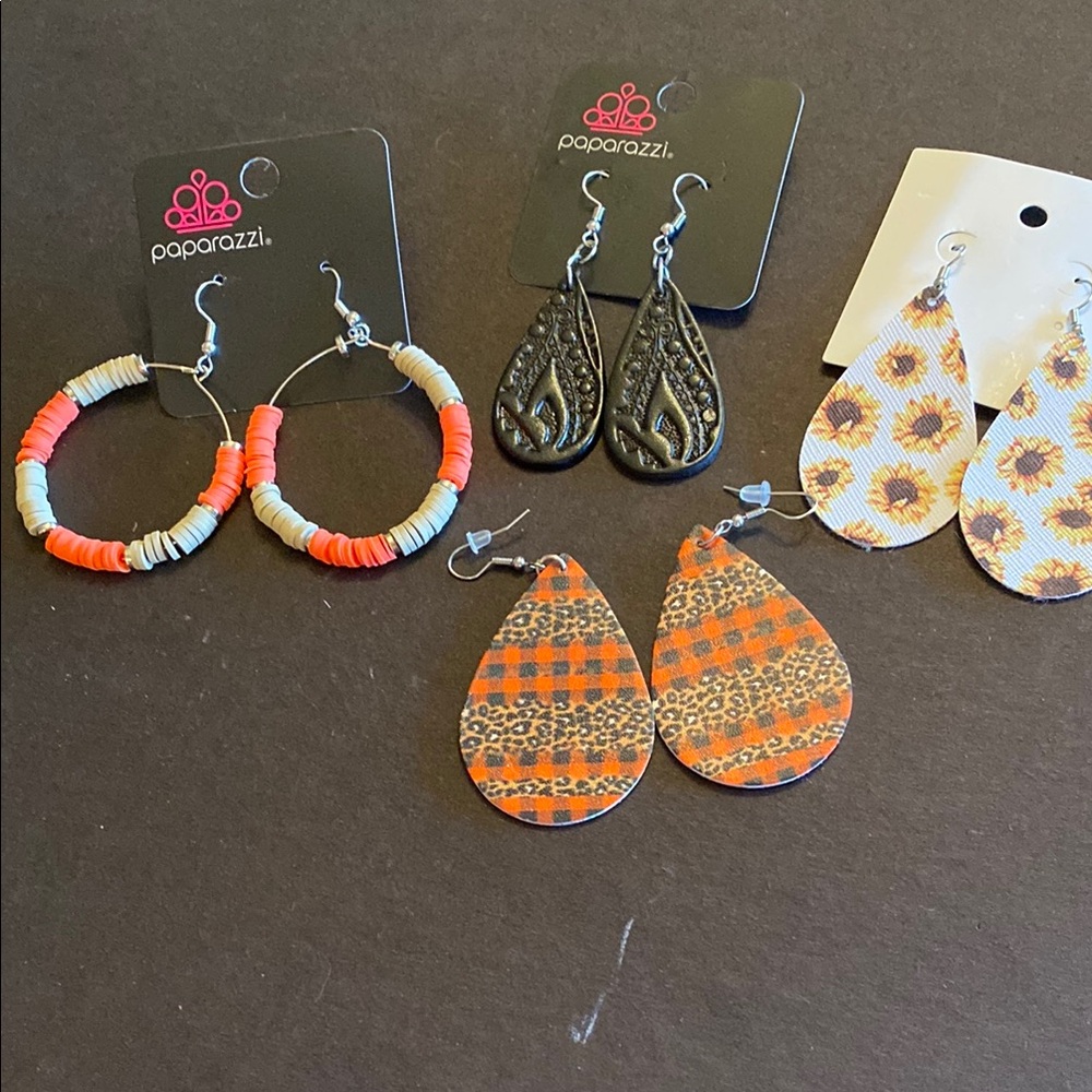 Paparazzi Earring Set - Multicolor